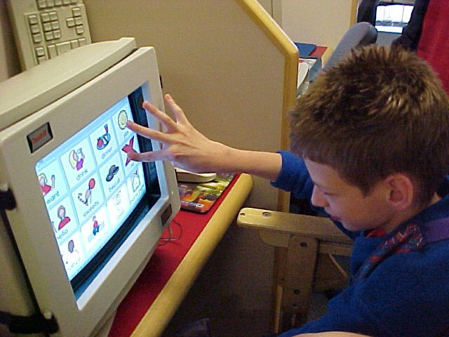 literature review on the use of ict in education literature review on the use of ict in education