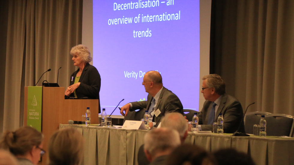 Verity Donnelly from the Agency, presenting at the Thematic Seminar on Decentralisation in Education Systems Verity Donnelly from the Agency, presenting at the Seminar