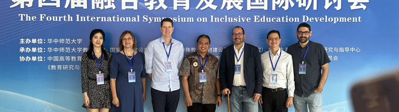 Dr João Costa and other speakers at the Symposium